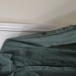 Signature Studio Green Longsleeve Button-down, sz lg